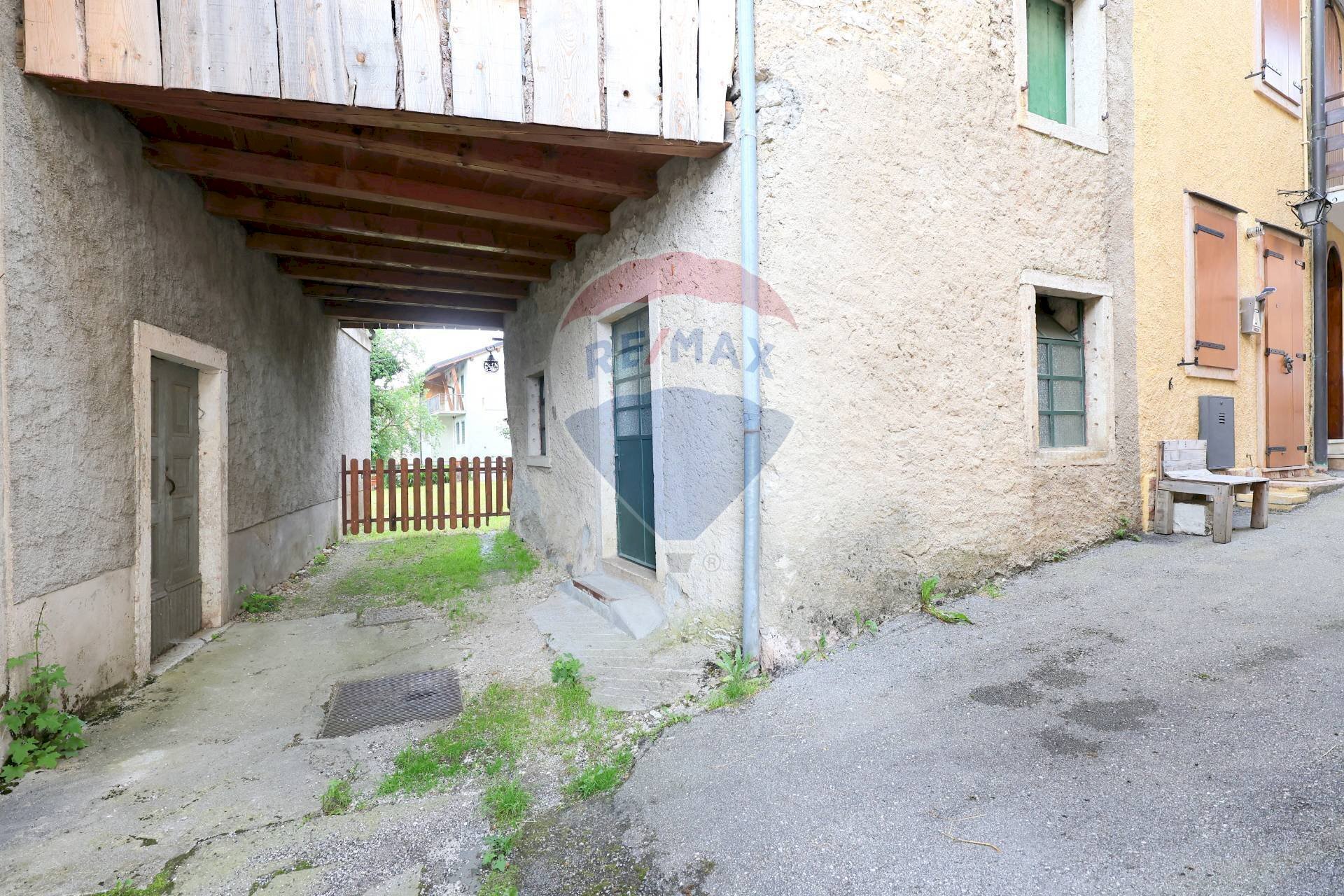 Casa all\'aperto - Semi-detached house PIAZZA CIMBRI
 
10, Roana - photo 1