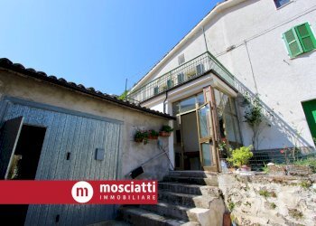 Foto 1 - Casa indipendente Via Dell'Olmo
 
19, Sefro - foto 1