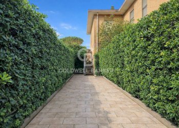 Foto 1 - Trilocale Viale Mediterraneo
 
2, Tarquinia - foto 1