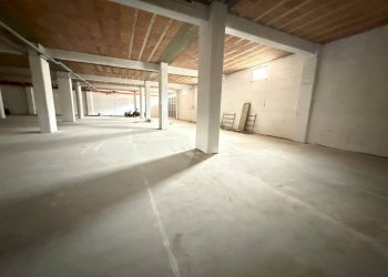 Foto 3 - Magazzino Via Forche Caudine
 
165, Maddaloni - foto 3