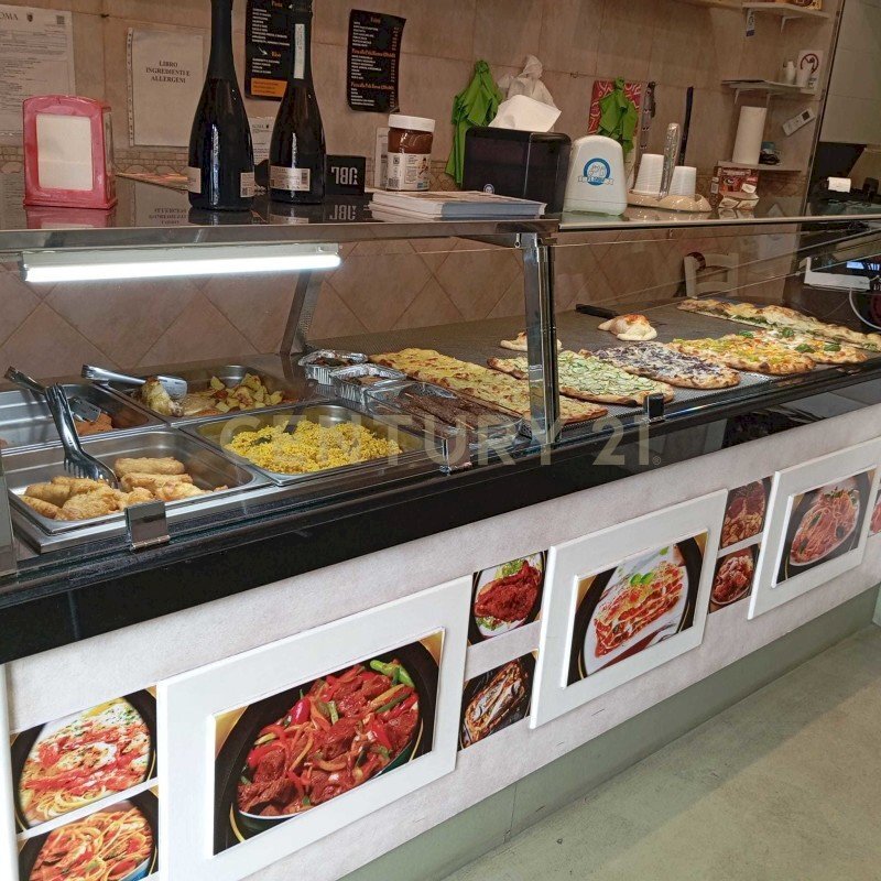 Pizzeria Piazza Cesare Cantù, 5, Roma - photo 2