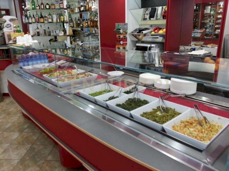 Ristorante via Appia Nuova, 568, Roma - foto 1