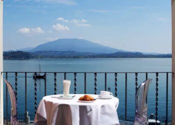 Albergo - Struttura ricettiva Via Giuseppe Mazzini, 121, Belgirate - foto 2