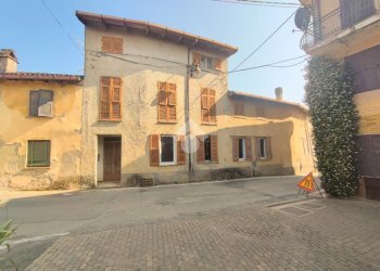 Independent house Via Cinque Martiri, Paderna - photo 1