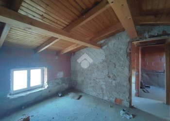 Independent house Via Cinque Martiri, Paderna - photo 19