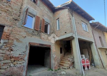 Independent house Via Cinque Martiri, Paderna - photo 29