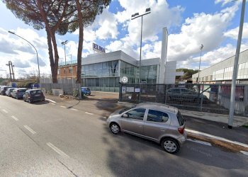 Capannone Via Tivoli, 36, Roma - foto 1