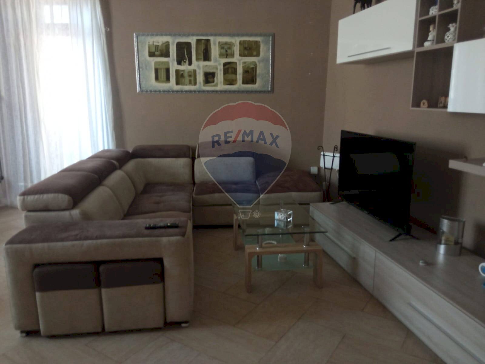Soggiorno - Four-room apartment San Benedetto
 
33, Casoria - photo 1