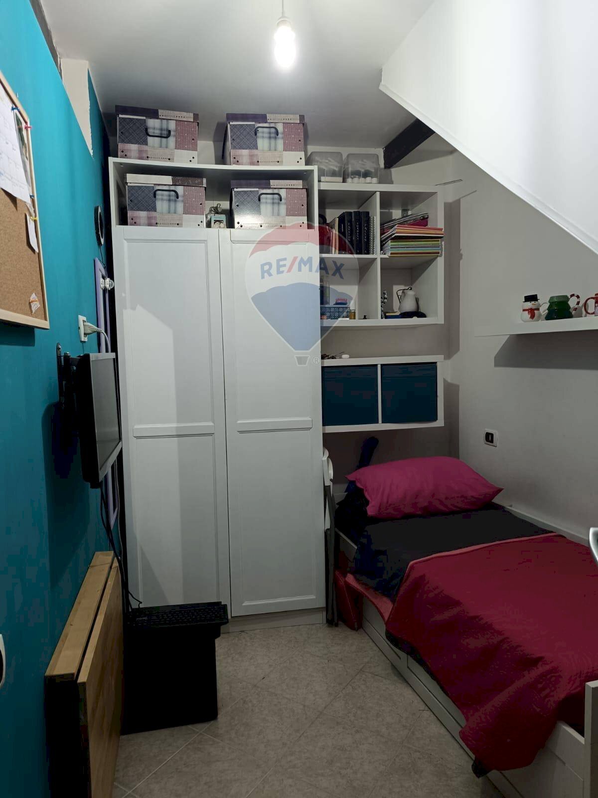 Camera / camera da letto - Three-room apartment via San Benedetto
 
33, Casoria - photo 3