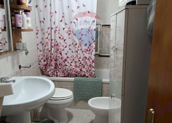 Bagno - Trilocale via San Benedetto
 
33, Casoria - foto 5