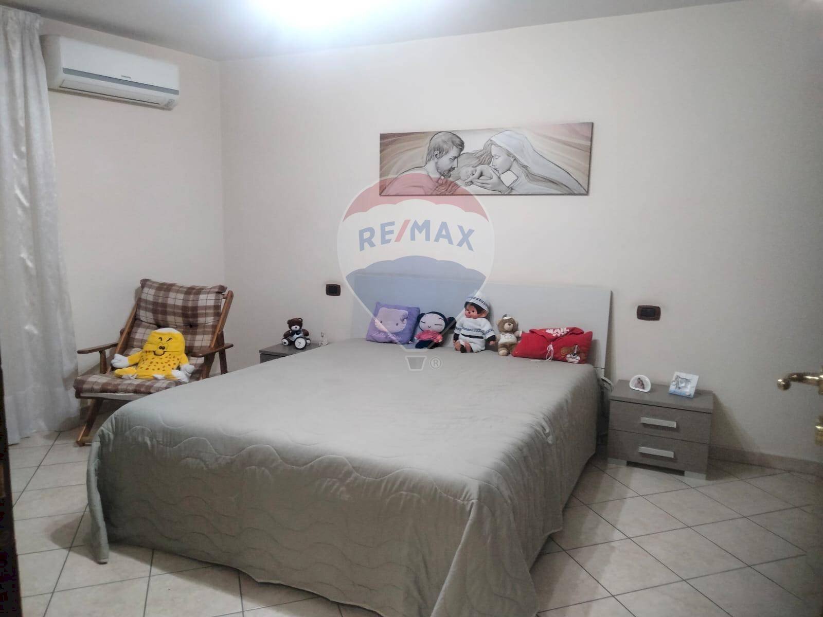 Camera / camera da letto - Bilocale via San Benedetto
 
33, Casoria - foto 3