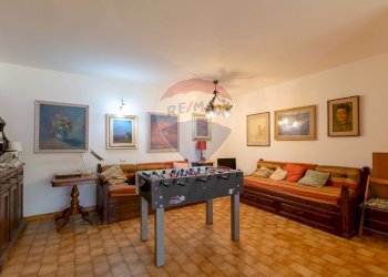 Soggiorno - Villa a Schiera Contrada Borgo Lagogemolo
 
56, Cassano delle Murge - foto 8