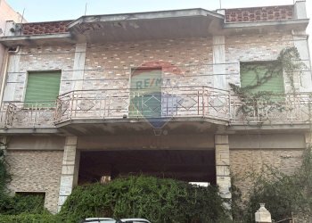 Edificio all\'aperto - Independent house Via Bari
 
50, Adelfia - photo 3