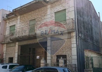 Edificio all\'aperto - Independent house Via Bari
 
50, Adelfia - photo 1