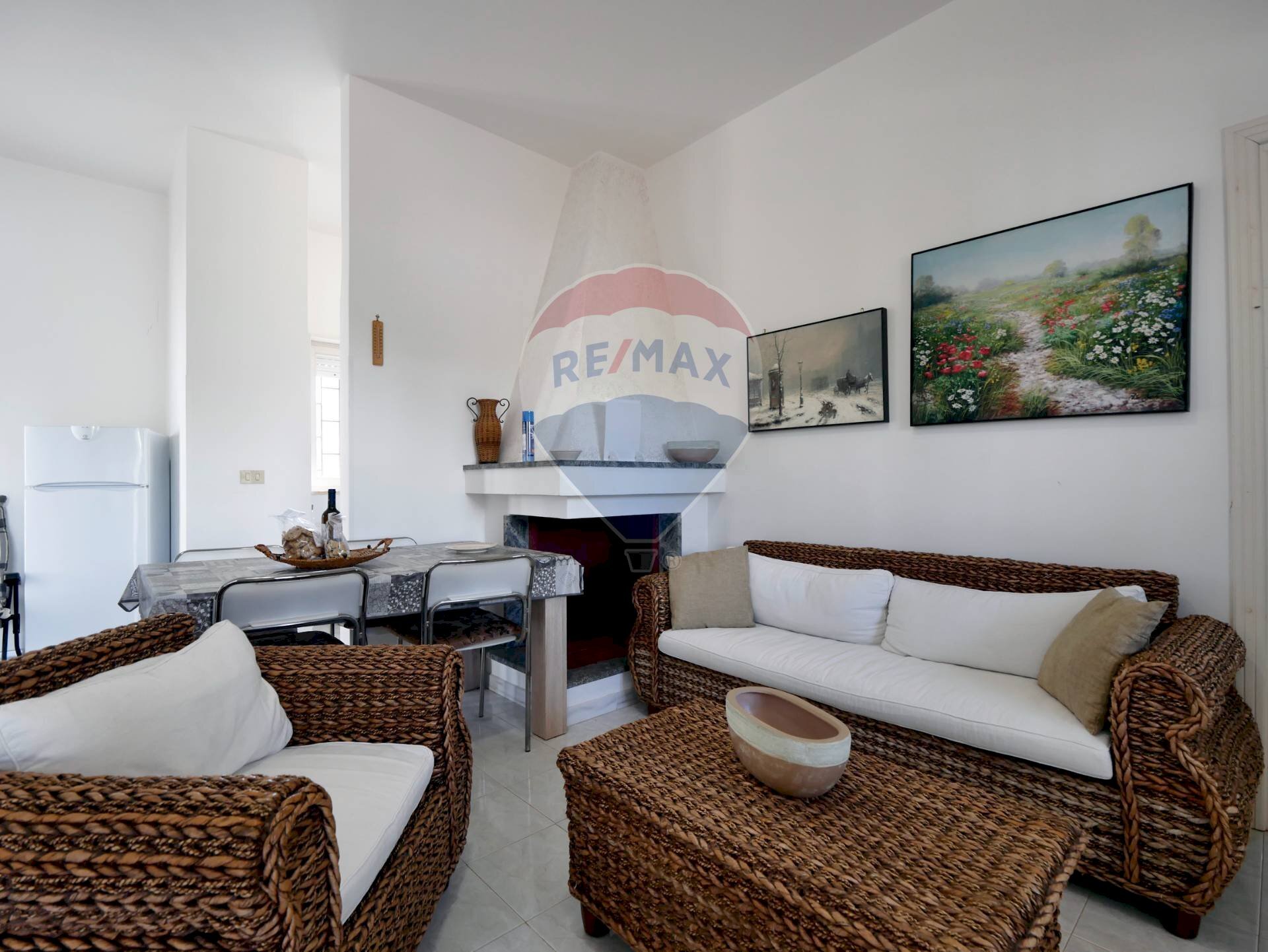 Sala da pranzo - Villa a Schiera Via Lisbona
 
35, Carovigno - foto 1