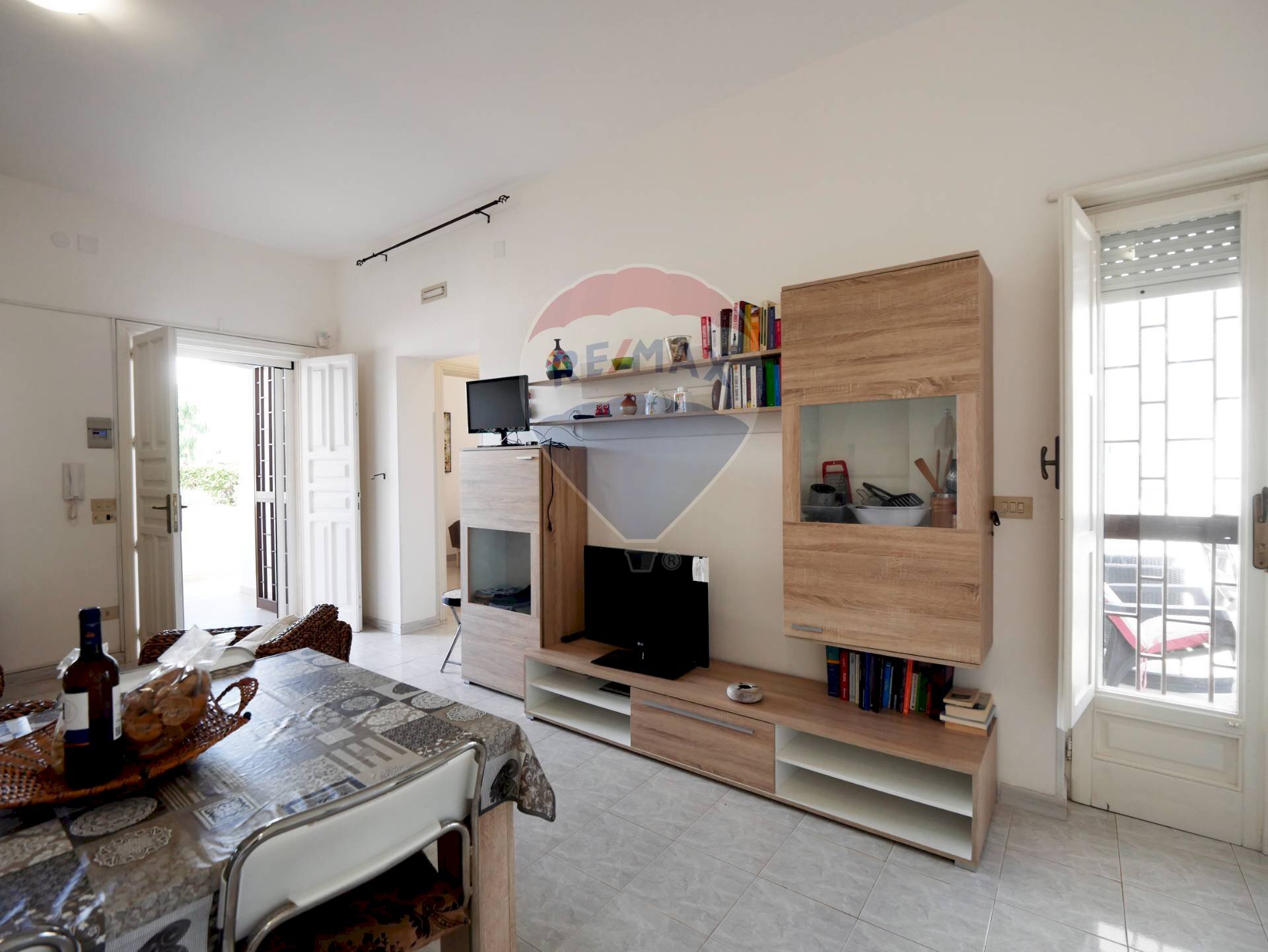 Sala da pranzo - Villa a Schiera Via Lisbona
35, Carovigno - foto 2