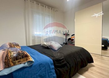 Camera / camera da letto - Quadrilocale Via Giuseppe Bottacchi
 
11, Luino - foto 10