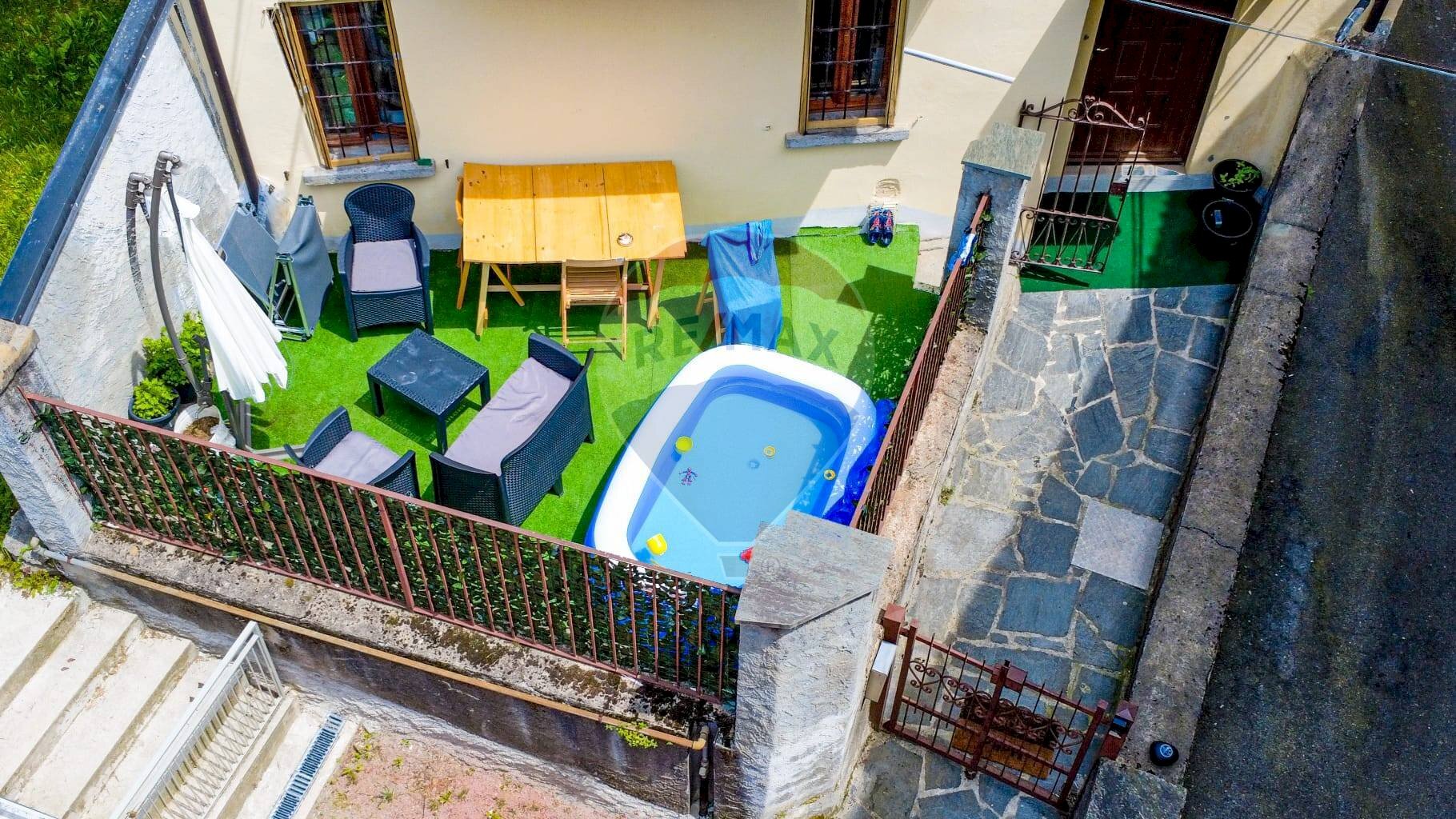 Piscina - Independent house Via Bonomi
 
5, Brissago-Valtravaglia - photo 3