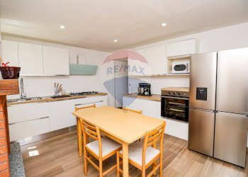 Cucina - Casa indipendente Via Bonomi
 
5, Brissago-Valtravaglia - foto 4