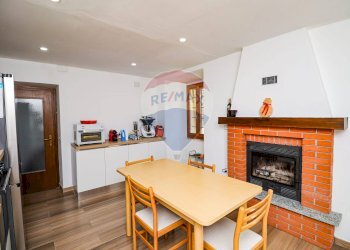 Sala da pranzo - Casa indipendente Via Bonomi
 
5, Brissago-Valtravaglia - foto 5