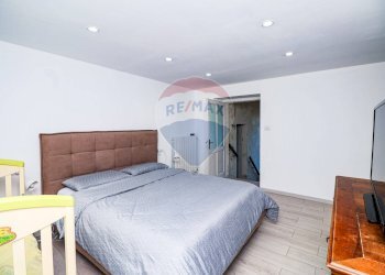 Camera / camera da letto - Casa indipendente Via Bonomi
 
5, Brissago-Valtravaglia - foto 16