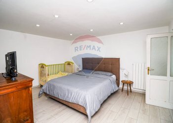 Camera / camera da letto - Casa indipendente Via Bonomi
 
5, Brissago-Valtravaglia - foto 17