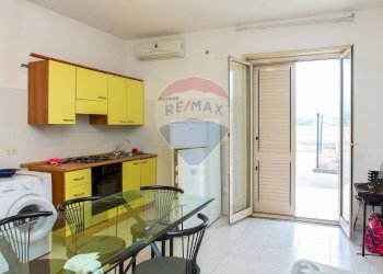 Cucina - Trilocale Via Dott Mario Amato
 
38, Mascali - foto 4