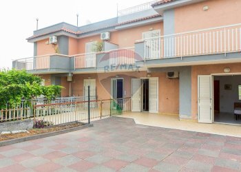 Casa all\'aperto - Trilocale Via Dott Mario Amato
 
38, Mascali - foto 7