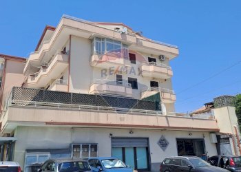 Edificio all\'aperto - Quadrilocale via Leonardo Grassi
 
8, Catania - foto 1