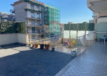 Edificio all\'aperto - Quadrilocale via Leonardo Grassi
 
8, Catania - foto 22