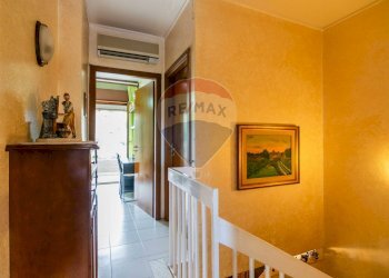 Hall / corridoio - Appartamento Via Vampolieri
 
43 A, Aci Castello - foto 17