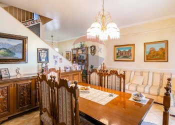 Sala da pranzo - Appartamento Via Vampolieri
 
43 A, Aci Castello - foto 8