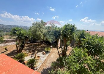 Giardino - Casa semi indipendente cda ladroni
 
sn, Caltanissetta - foto 42