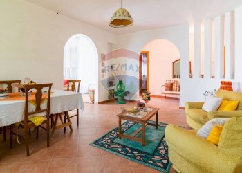 Sala da pranzo - Casa semi indipendente cda ladroni
 
sn, Caltanissetta - foto 67