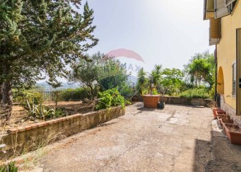 Terrazza - Casa semi indipendente cda ladroni
 
sn, Caltanissetta - foto 90