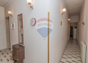 Hall / corridoio - Casa indipendente Via Francesco Mangione
 
9, San Michele di Ganzaria - foto 17