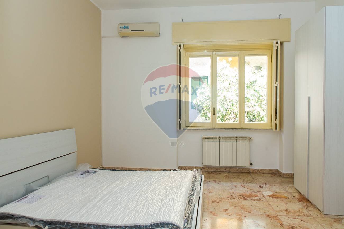 Camera / camera da letto - Terreno non edificabile Via Salvatore Paola
 
8, Catania - foto 2