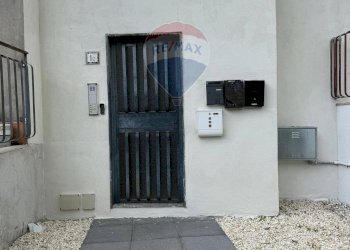 Edificio all\'aperto - Bilocale via andronico
 
1, Mascali - foto 2