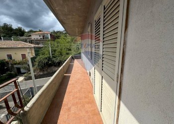 Balcone - Bilocale via andronico
 
1, Mascali - foto 9