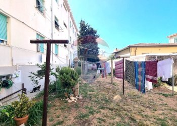 Giardino - Bilocale Viale Fattori
 
16, Cecina - foto 30