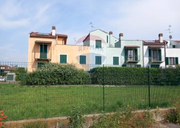 Casa all\'aperto - Villa via roggia molinara
 
28, Biandrate - foto 2