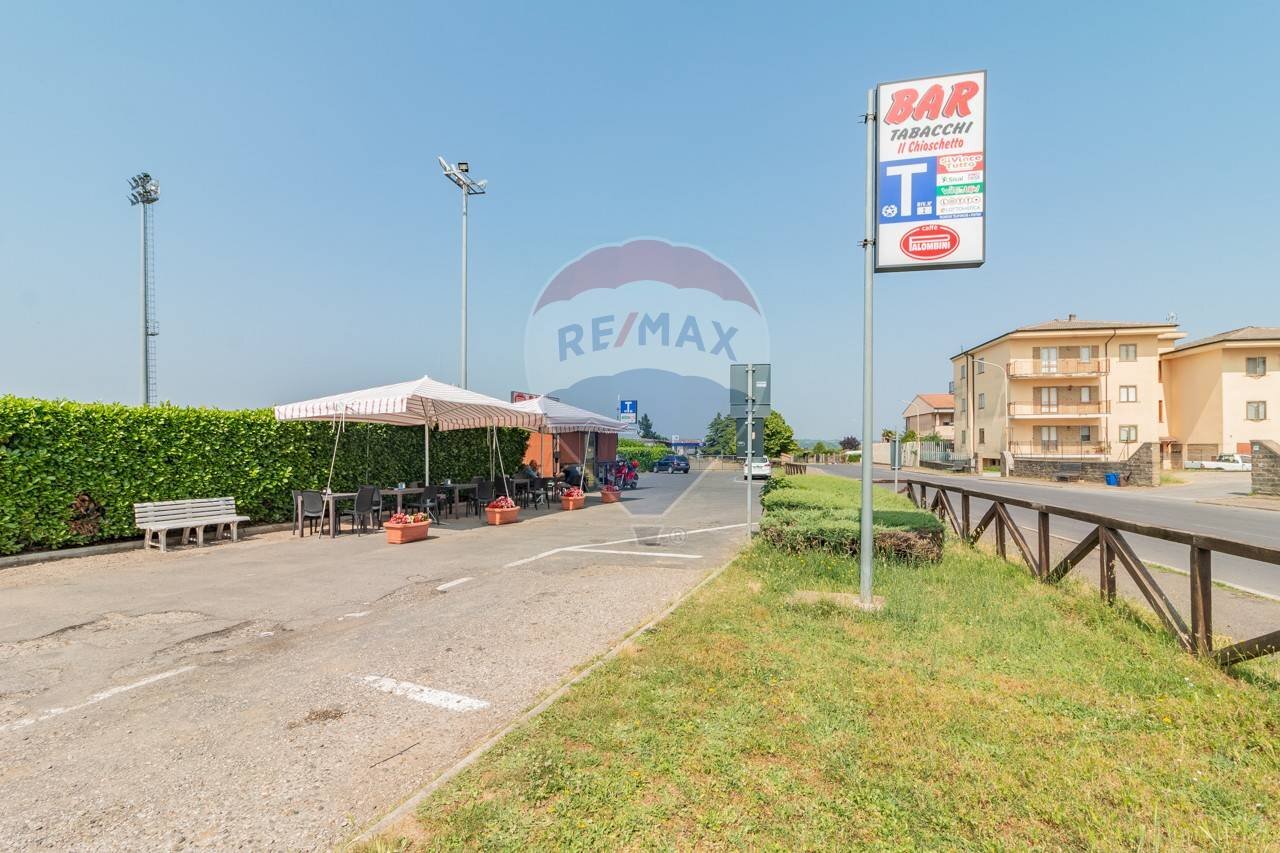 Edificio all\'aperto - Cafeteria - Cold Bar via bardiniana
 
33, Grotte di Castro - photo 2