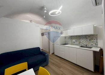 interno - Monolocale Via Nobile
 
12, Vieste - foto 1