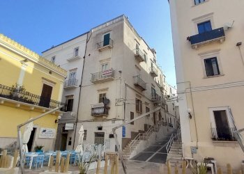 Foto 1 - Quadrilocale Via Imbriani
 
2, Rodi Garganico - foto 1