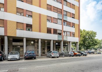 Foto 2 - Shop Piazza Guala
 
153, Torino - photo 2