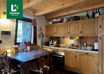 Foto 3 - Trilocale Frazione Villarisson
 
10, La Salle - foto 3