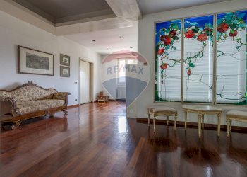 Soggiorno - Villa via Papa Giovanni XXIII
 
56, Lonate Pozzolo - foto 13