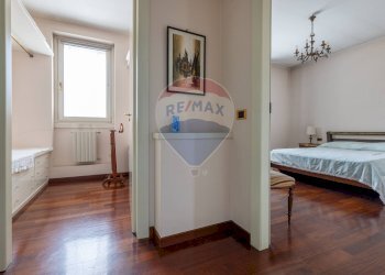 Camera / camera da letto - Villa via Papa Giovanni XXIII
 
56, Lonate Pozzolo - foto 16