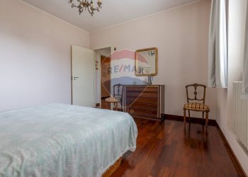 Camera / camera da letto - Villa via Papa Giovanni XXIII
 
56, Lonate Pozzolo - foto 18