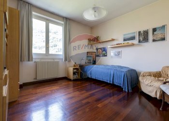 Camera / camera da letto - Villa via Papa Giovanni XXIII
 
56, Lonate Pozzolo - foto 19